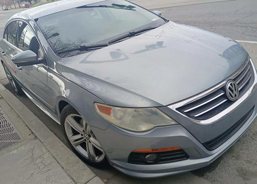 Gray 2010 Volkswagen CC Sport