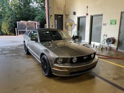 2005 Ford Mustang GT