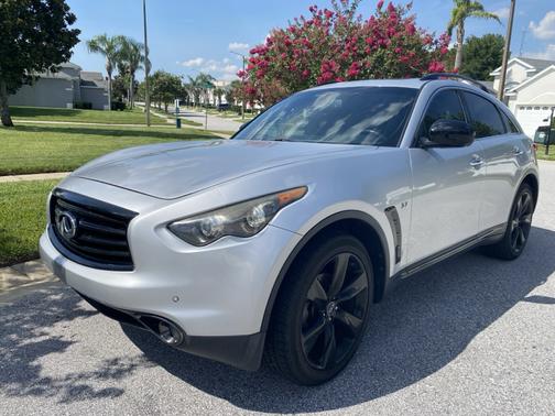 2015 INFINITI QX70 Base