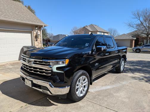 Black 2022 Chevrolet Silverado 1500 LTZ