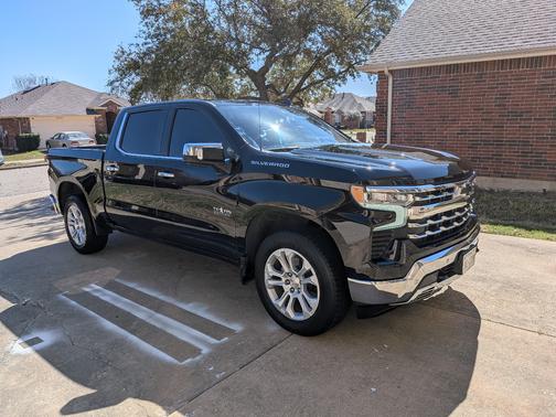 Black 2022 Chevrolet Silverado 1500 LTZ