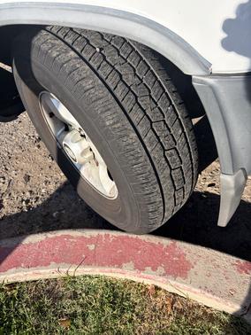 White 2004 Nissan Xterra XE