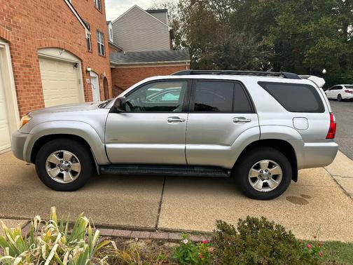 Silver 2008 Toyota 4Runner SR5
