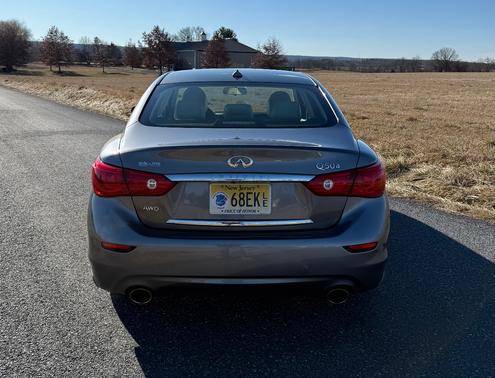 2015 INFINITI Q50 Base