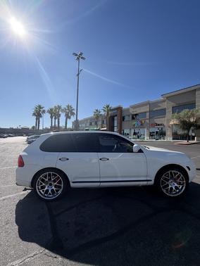 White 2006 Porsche Cayenne Cayenne Turbo S