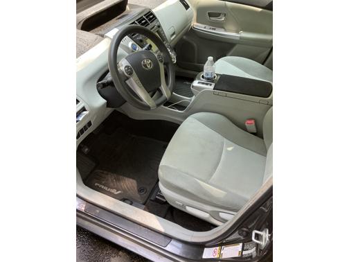 2012 Toyota Prius v Five