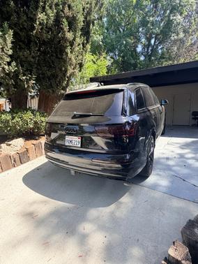 Black 2017 Audi Q7 3.0T Prestige