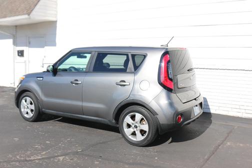 Gray 2017 Kia Soul Base