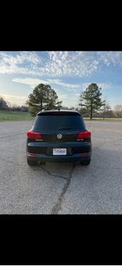 Black 2014 Volkswagen Tiguan Auto SE w/Appearance