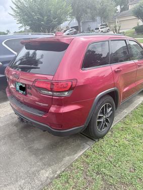 Red 2017 Jeep Grand Cherokee Trailhawk