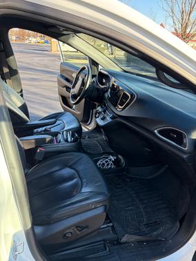 2018 Chrysler Pacifica Touring-L