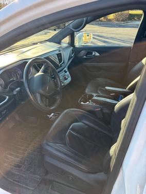 2018 Chrysler Pacifica Touring-L