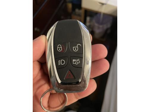 2012 Jaguar XJ Base