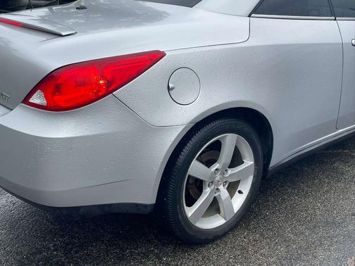 Gray 2009 Pontiac G6 GT