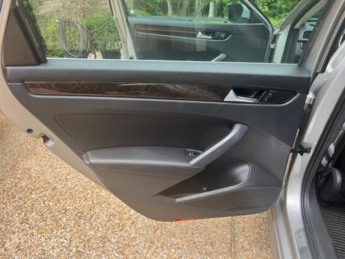2014 Volkswagen Passat 2.0L TDI SEL Premium