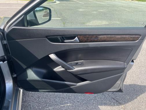 2014 Volkswagen Passat 2.0L TDI SEL Premium