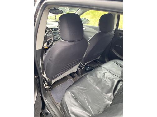 Photo 4 of 6 of 2012 Chevrolet Sonic 2LS