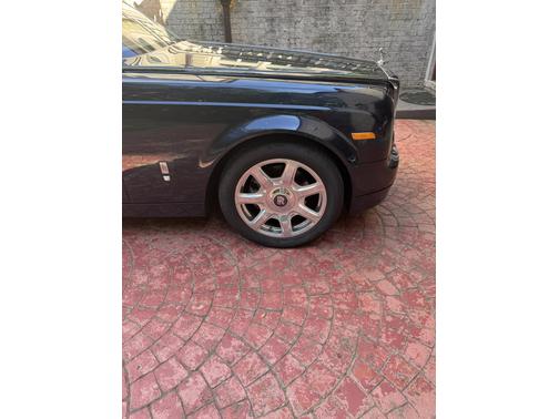 2011 Rolls-Royce Phantom VI Base