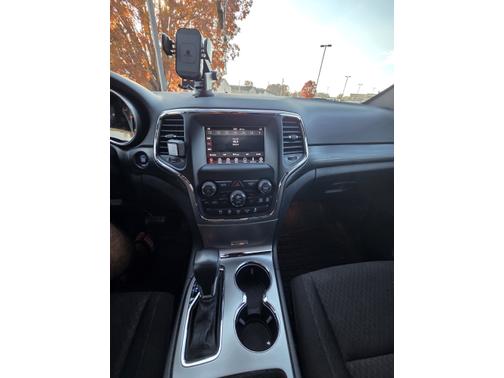 2020 Jeep Grand Cherokee Laredo