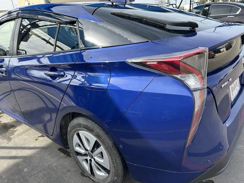 2017 Toyota Prius Two