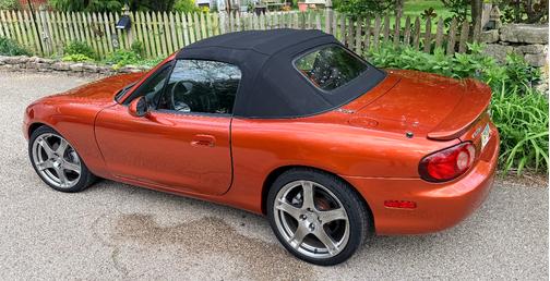 Orange 2005 Mazda MazdaSpeed Miata MX-5 Base