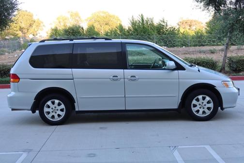 Silver 2002 Honda Odyssey EX-L