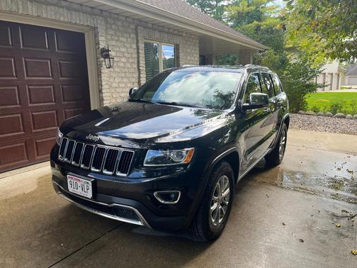 Black 2015 Jeep Grand Cherokee Limited