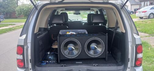 Silver 2010 Ford Explorer Limited