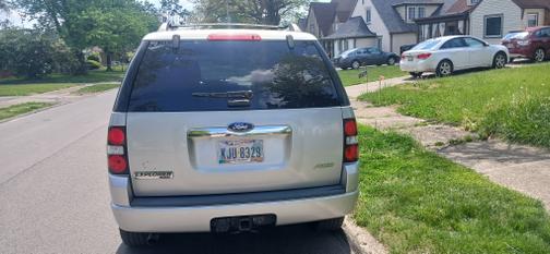 Silver 2010 Ford Explorer Limited