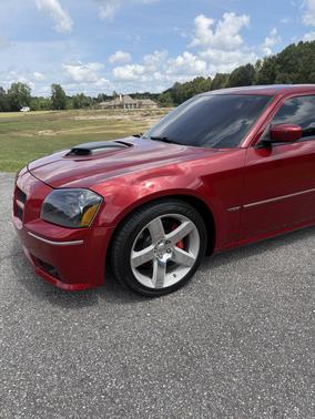 Red 2006 Dodge Magnum SRT8