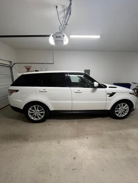 White 2017 Land Rover Range Rover Sport 3.0L Supercharged SE