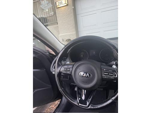 2018 Kia Stinger Base