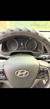 Black 2018 Hyundai ELANTRA SEL