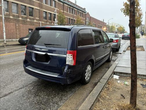 Blue 2014 Chrysler Town & Country Touring