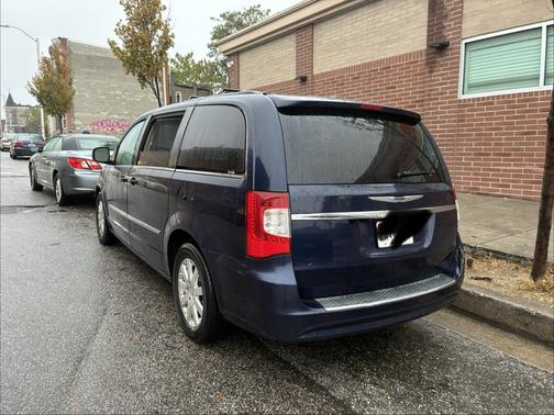 Blue 2014 Chrysler Town & Country Touring