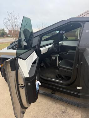 2024 Tesla Cybertruck AWD