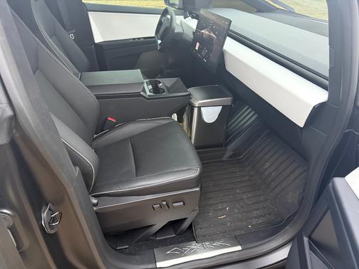 2024 Tesla Cybertruck AWD