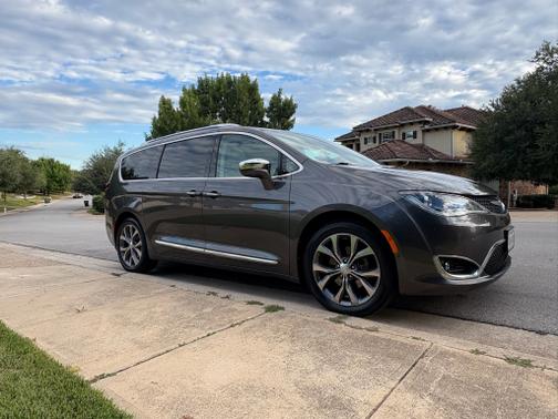 2017 Chrysler Pacifica Limited