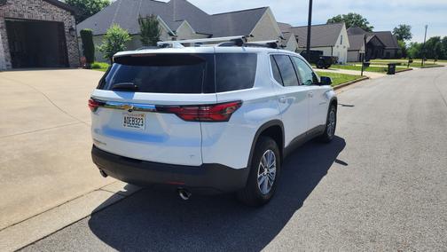 White 2023 Chevrolet Traverse LT Cloth