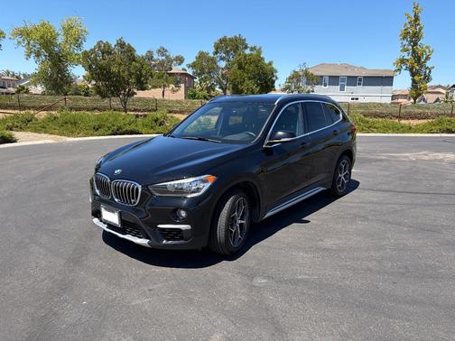 Black 2018 BMW X1 sDrive28i