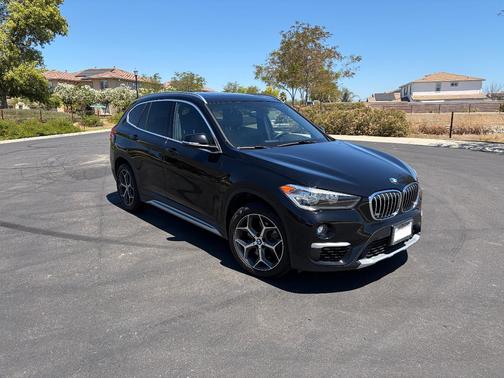 Black 2018 BMW X1 sDrive28i