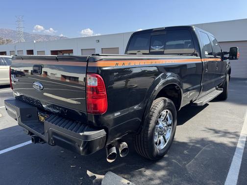 Black 2008 Ford F-250 Lariat Crew Cab Super Duty