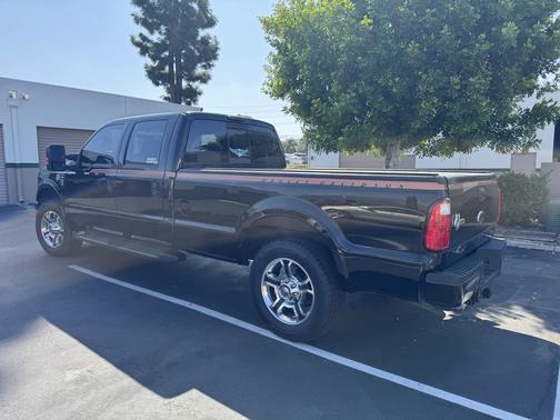 Black 2008 Ford F-250 Lariat Crew Cab Super Duty
