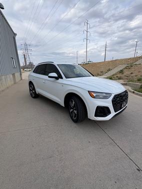 White 2023 Audi Q5 45 S line Premium Plus