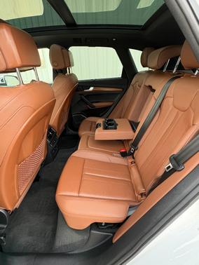 White 2023 Audi Q5 45 S line Premium Plus