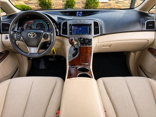 Black 2014 Toyota Venza LE