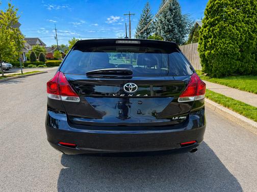 Black 2014 Toyota Venza LE