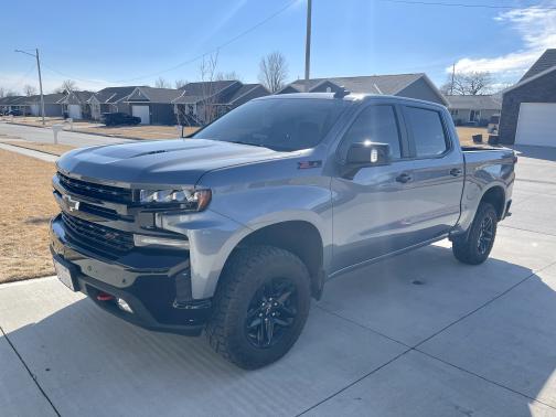 Photo 1 of 8 of 2020 Chevrolet Silverado 1500 LT Trail Boss