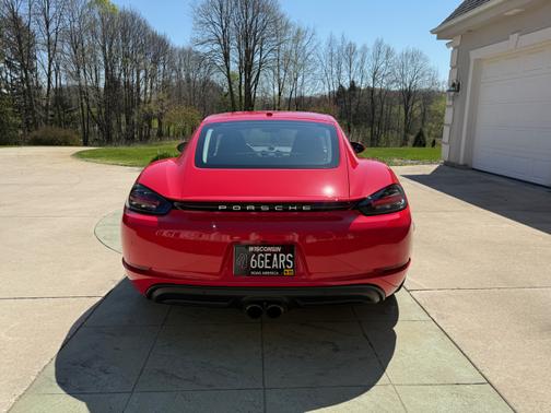 2022 Porsche 718 Cayman S