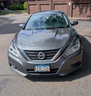 Gray 2017 Nissan Altima 2.5 S